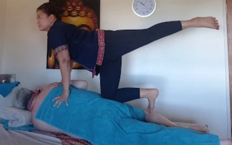 thai oil massage in progress